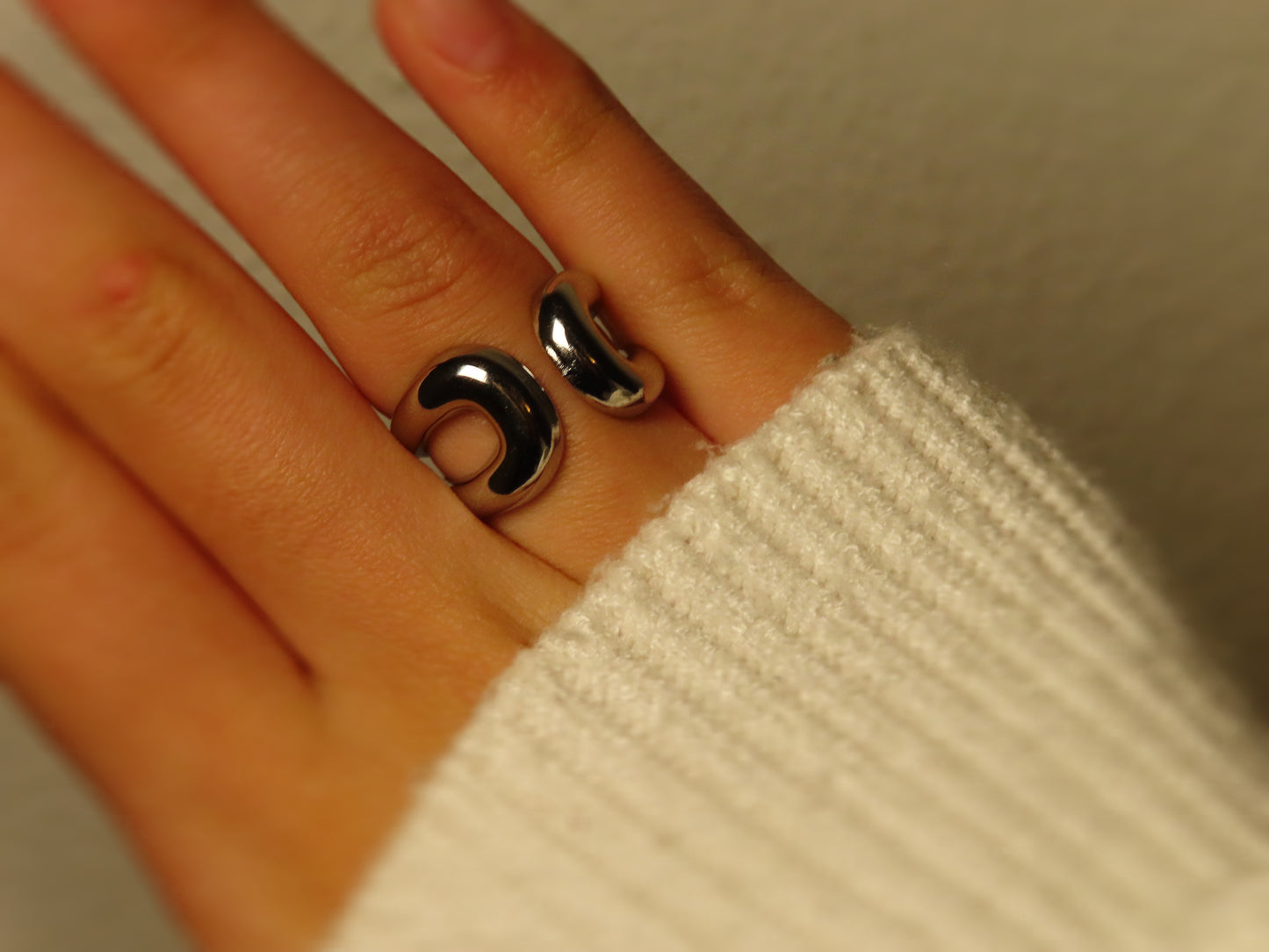 Hug Ring